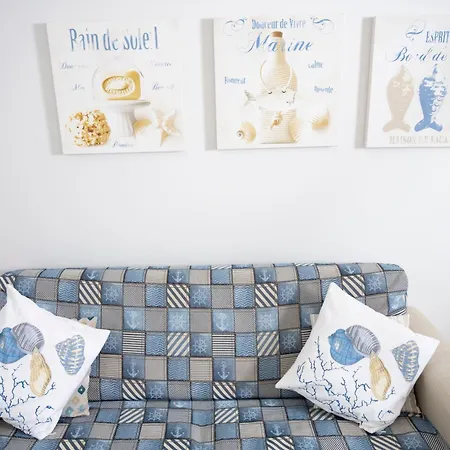 - A Deux Pas De L'eau Aparthotel *