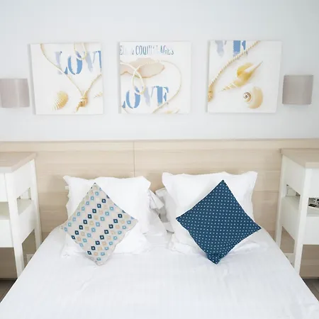 - A Deux Pas De L'eau Aparthotel
