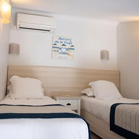 - A Deux Pas De L'eau Aparthotel *