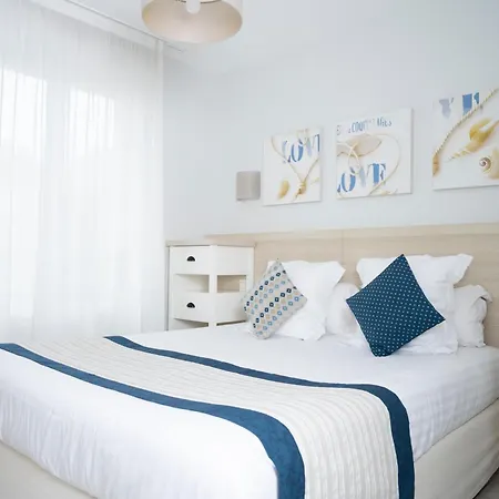 Hotel apartamentowy - A Deux Pas De L'eau