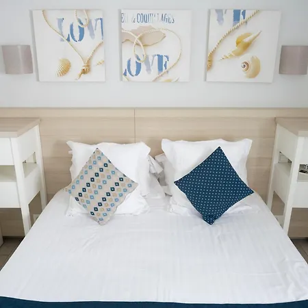 Hotel apartamentowy - A Deux Pas De L'eau