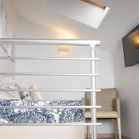 Aparthotel - A Deux Pas De L'eau La Ciotat