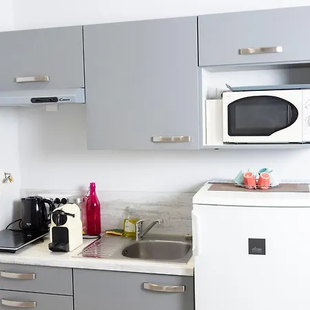 - A Deux Pas De L'eau Aparthotel