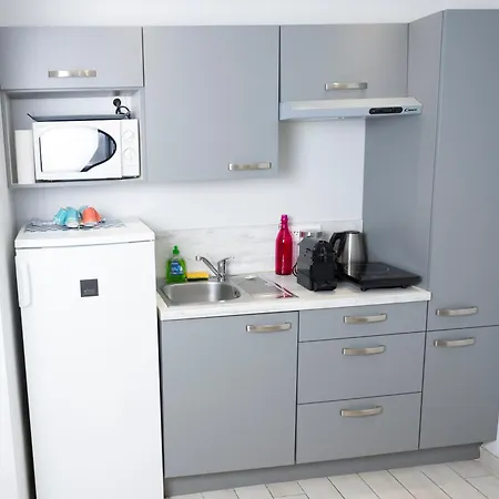 - A Deux Pas De L'eau Aparthotel