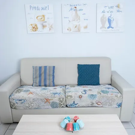 - A Deux Pas De L'eau Aparthotel *