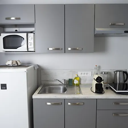 Apartahotel - A Deux Pas De L'eau La Ciotat