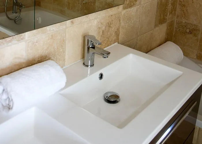 - A Deux Pas De L'eau Apartahotel 4*