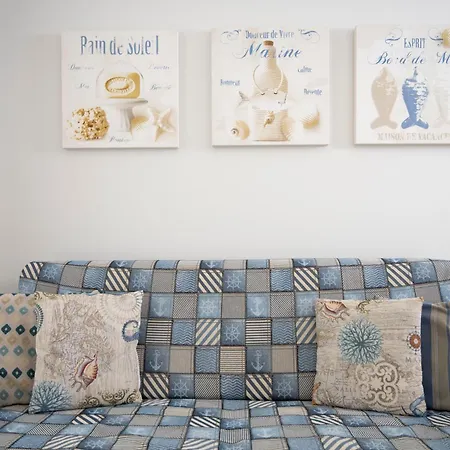 - A Deux Pas De L'eau Aparthotel
