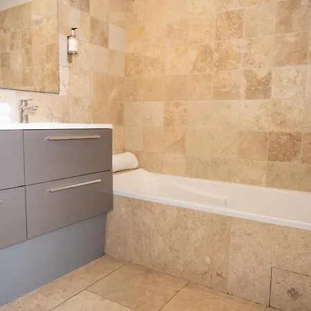 - A Deux Pas De L'eau شقة فندقية 4*